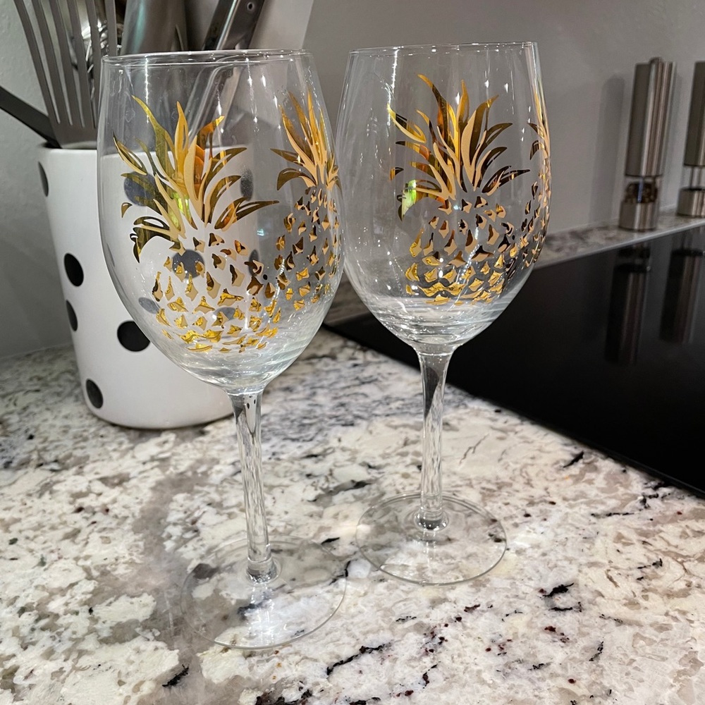 Stemmed pineapple wine glasses